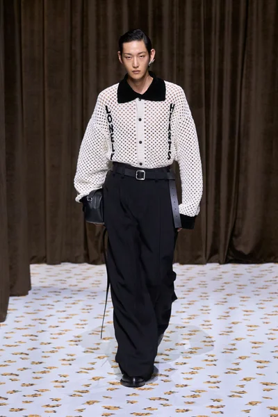 Look 43